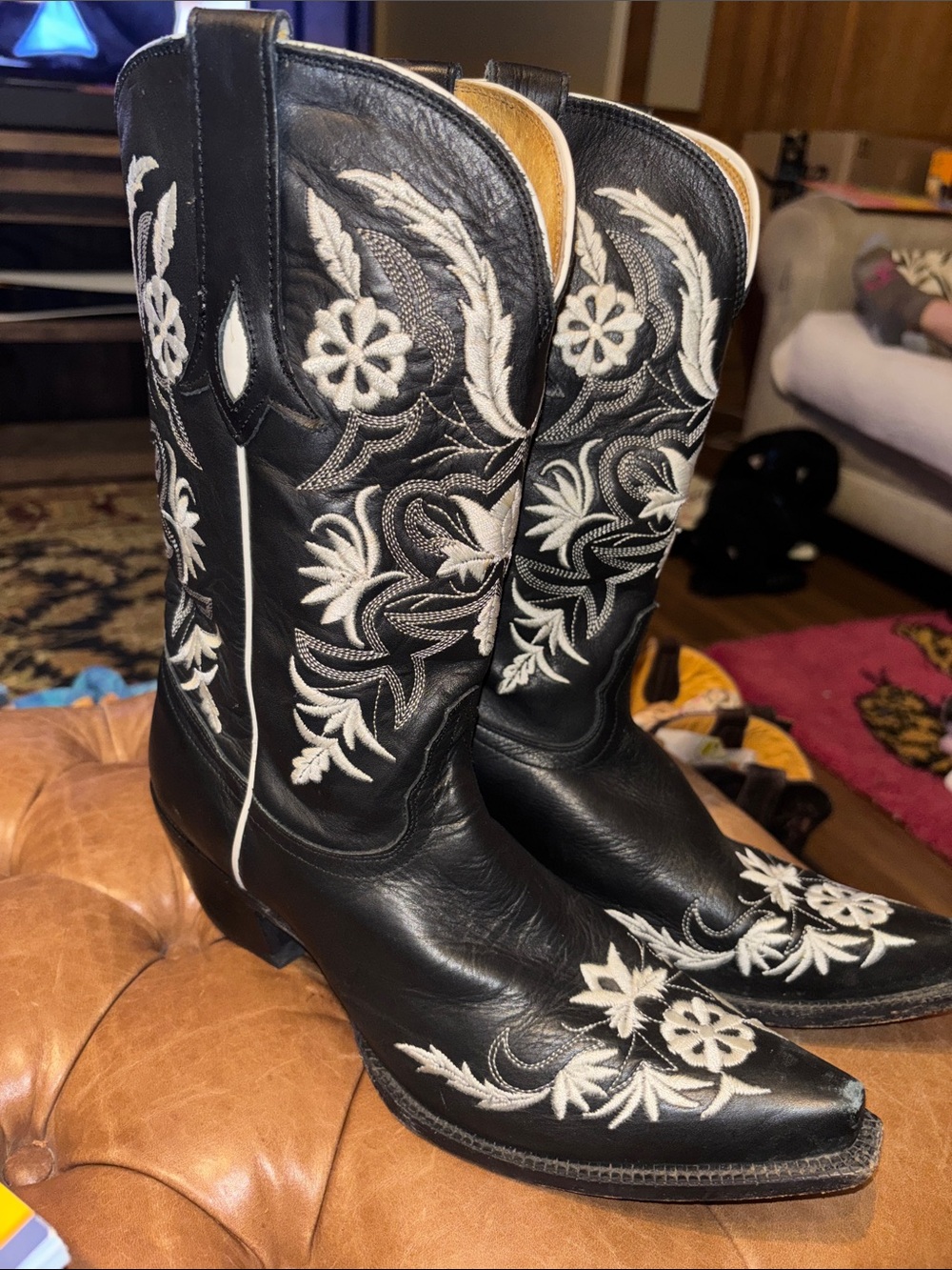Tony Lama Women's Black Western Embroidered Cowboy Boots - Picture 3 of 7